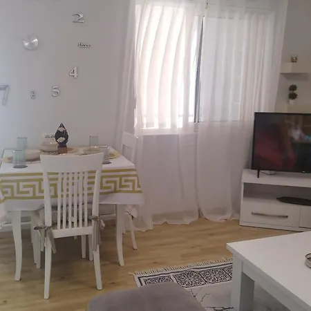 The Guest 2 Bedrooms Apartamento *