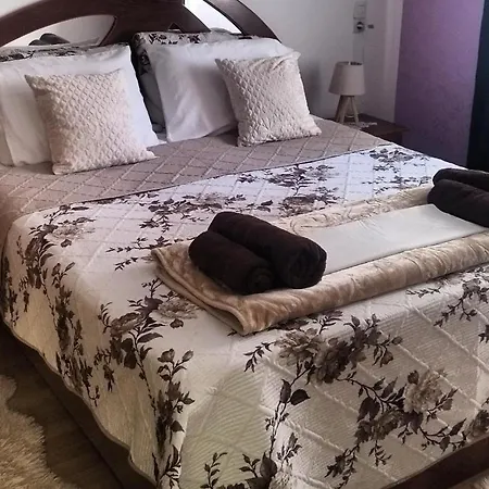 The Guest 2 Bedrooms Fier