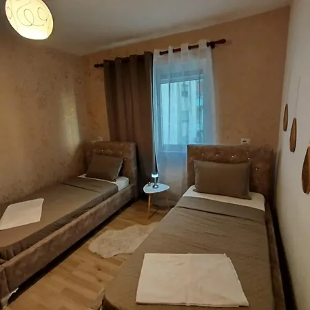 The Guest 2 Bedrooms フィエル