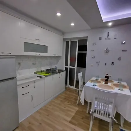 Lägenhet The Guest 2 Bedrooms Fier