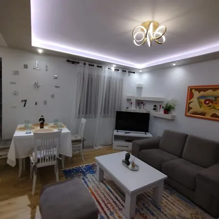 The Guest 2 Bedrooms Lägenhet Fier